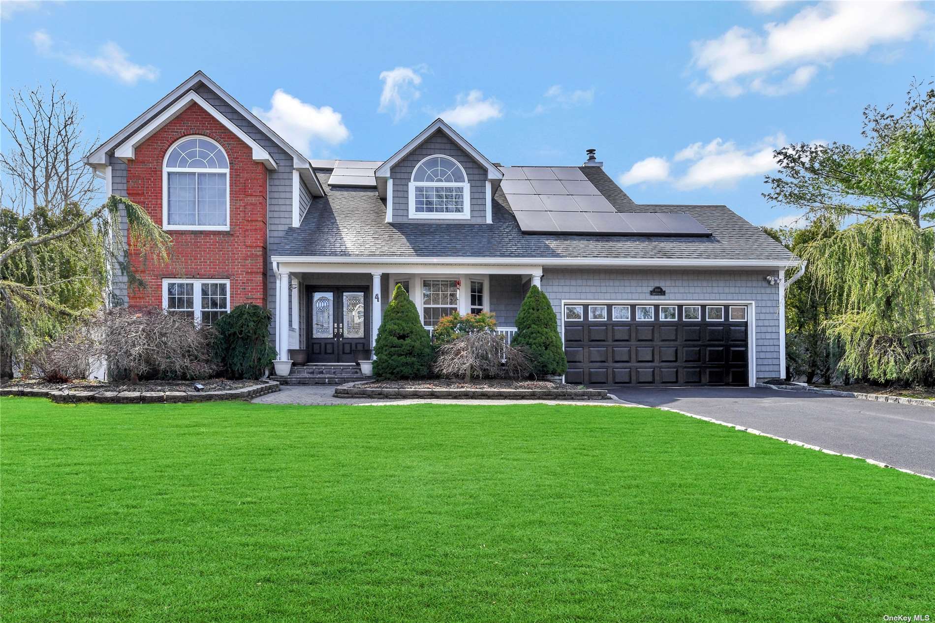 #1 photo, 4 Cobblestone Court, Farmingville , NY 11738