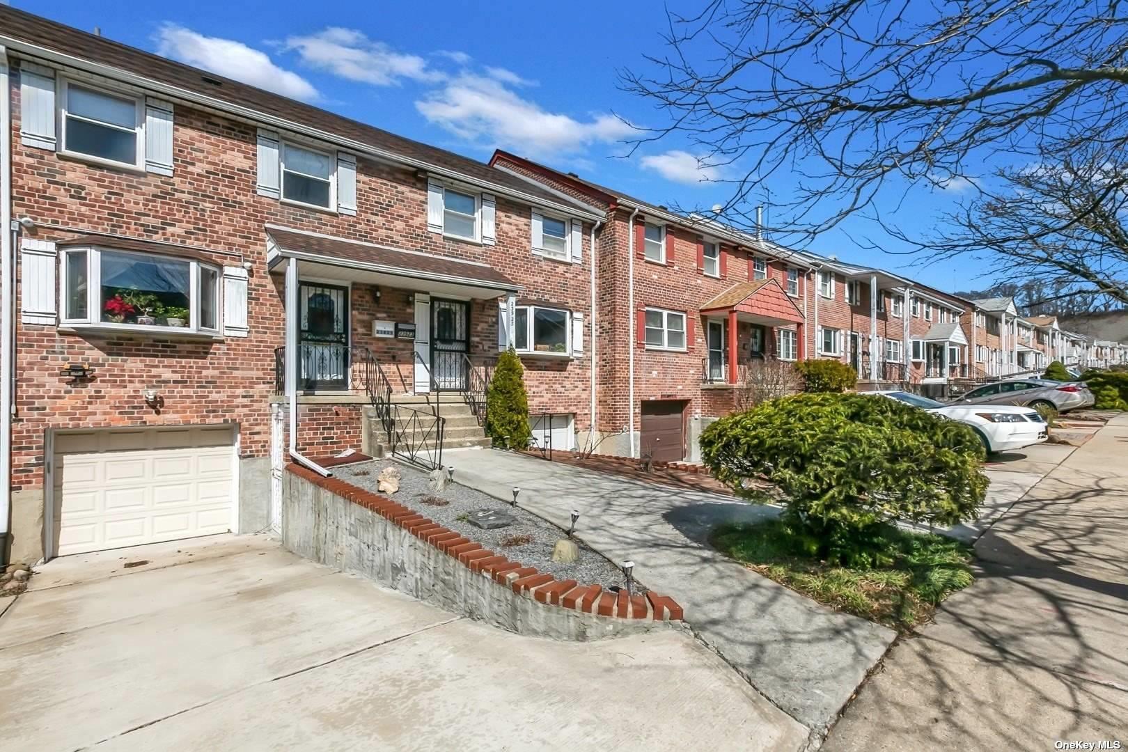 #1 photo, 239-21 65 Avenue, クイーンズ区 Little Neck , NY 11362