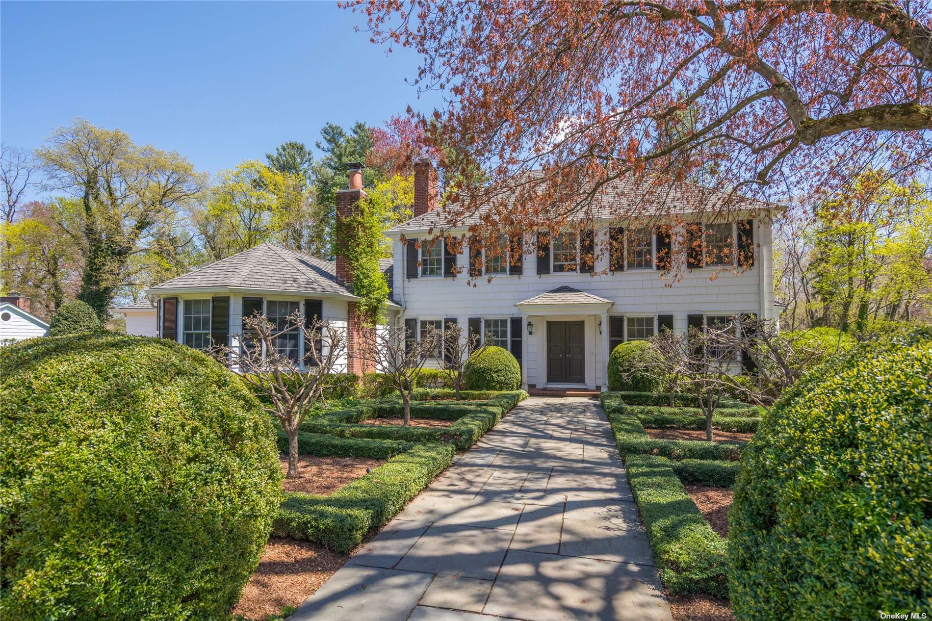 #1 photo, 53 Hegemans Lane, Old Brookville , NY 11545