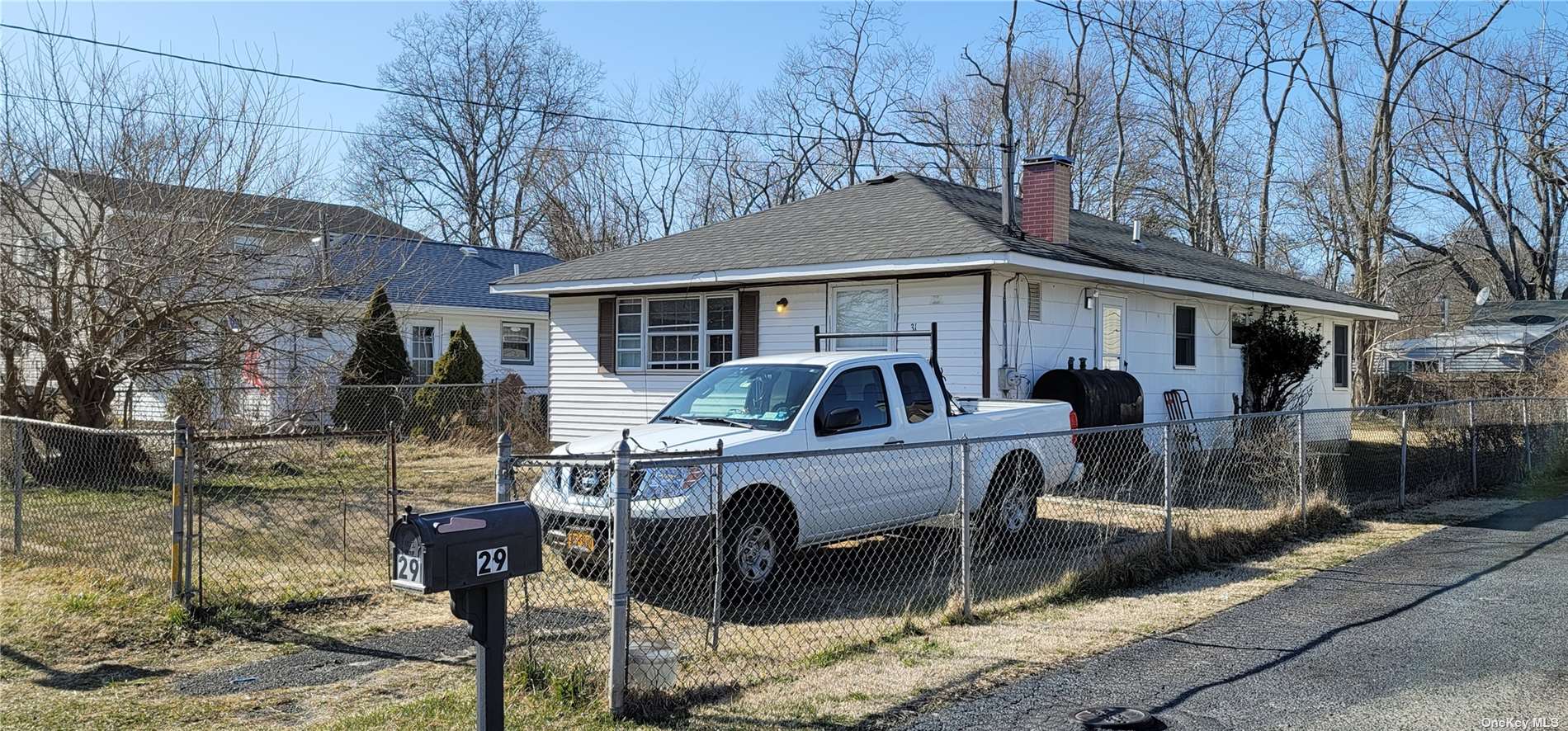 #1 photo, 31 Shore Drive, Саффолк ‖ Mastic Beach , NY 11951