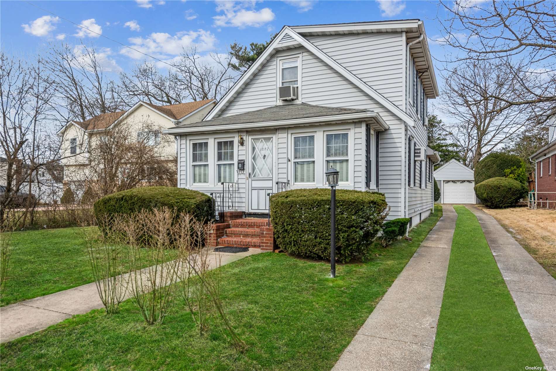 #1 photo, 1080 Long Beach Road, South Hempstead , NY 11550