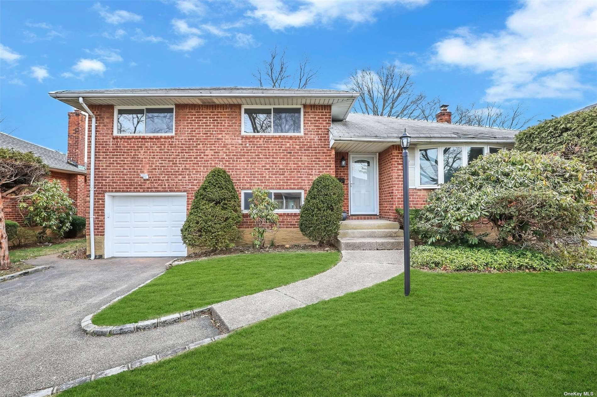 #1 photo, 17 Willets Avenue, 长岛 塞奥瑟 Syosset , NY 11791