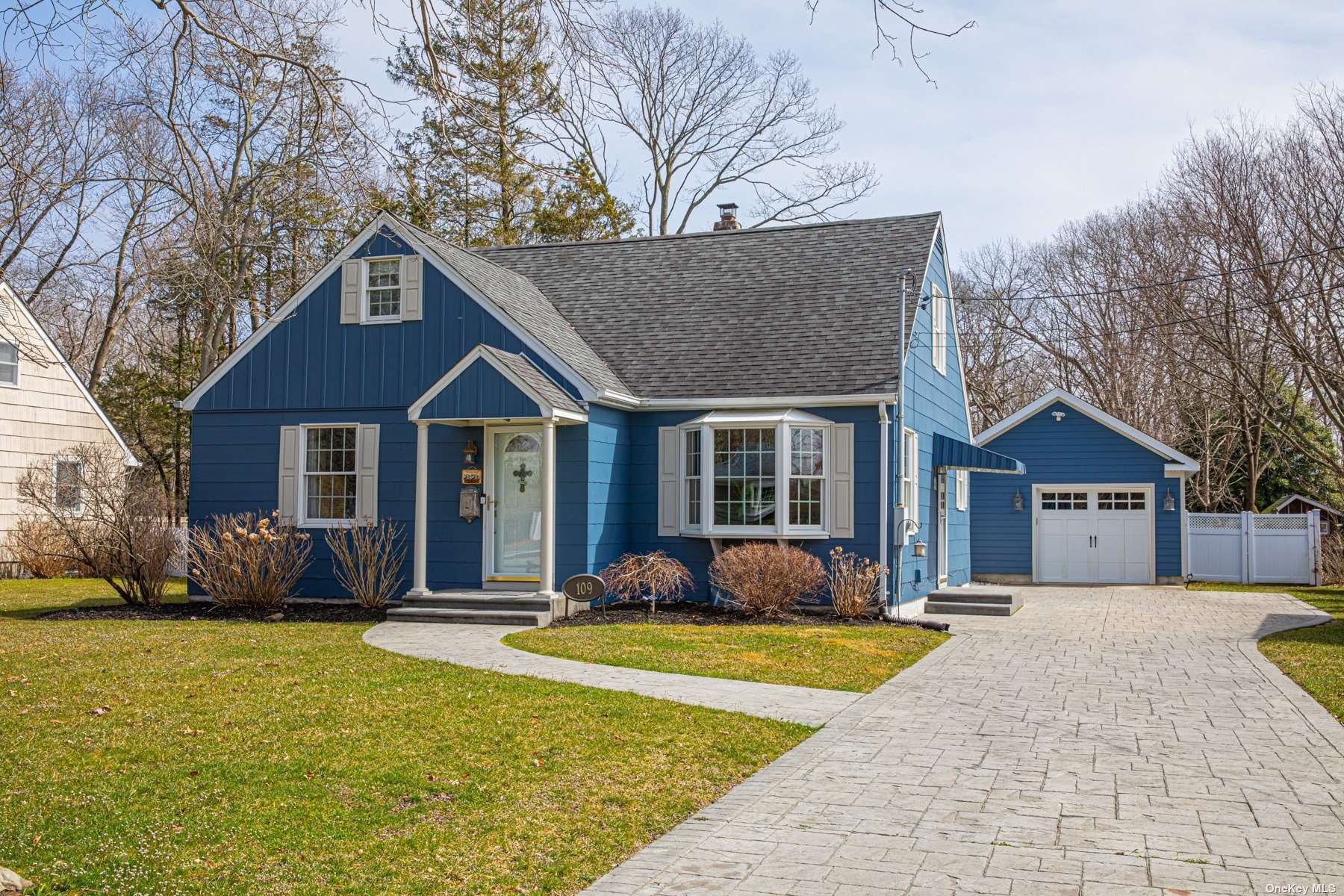 #1 photo, 109 Snedecor Avenue, מחוז סאפוק Bayport , NY 11705