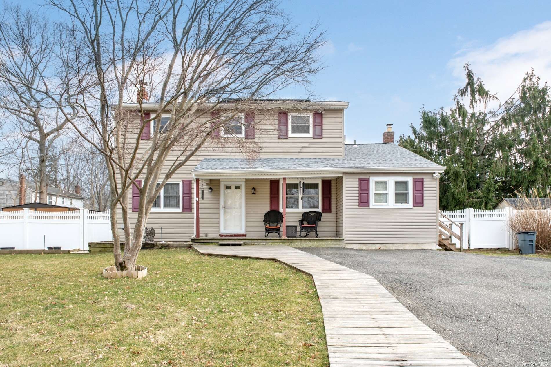 #1 photo, 40 Westwood Drive, Shirley , NY 11967