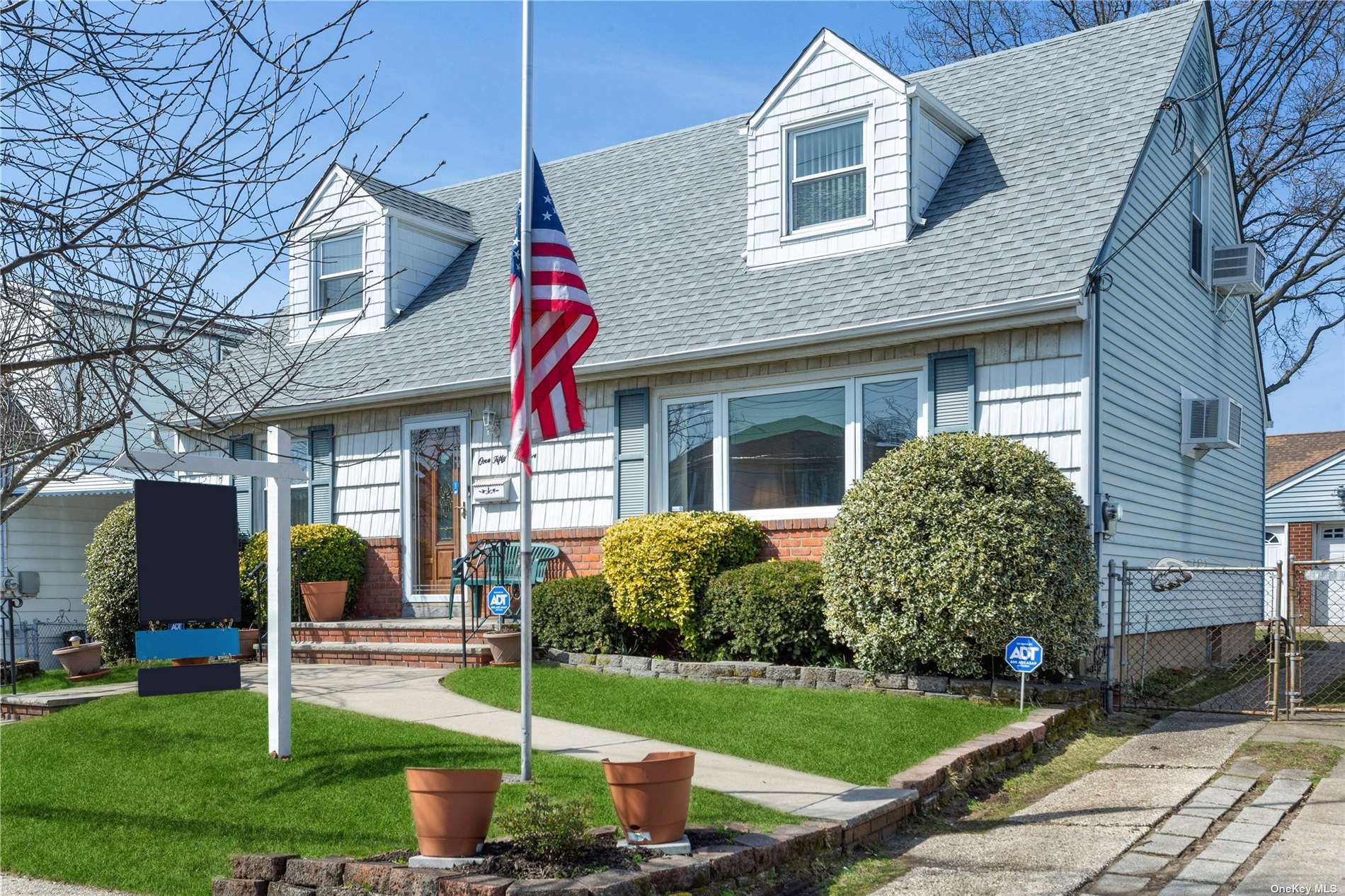 #1 photo, 150-12 129 Street, South Ozone Park , NY 11420