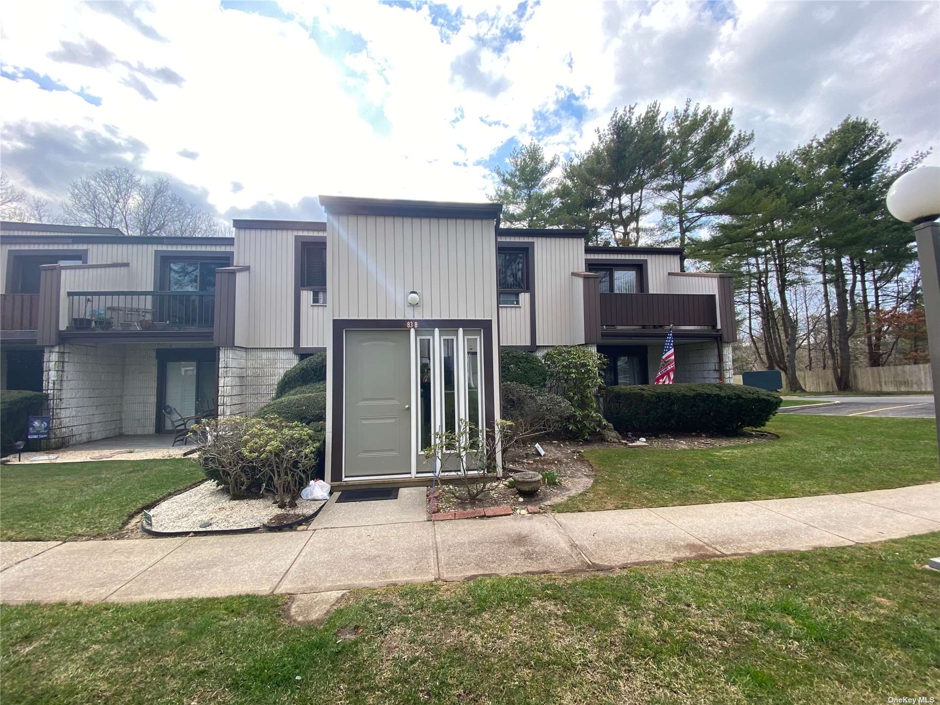 #1 photo, 83 Richmond Boulevard, Ronkonkoma , NY 11779