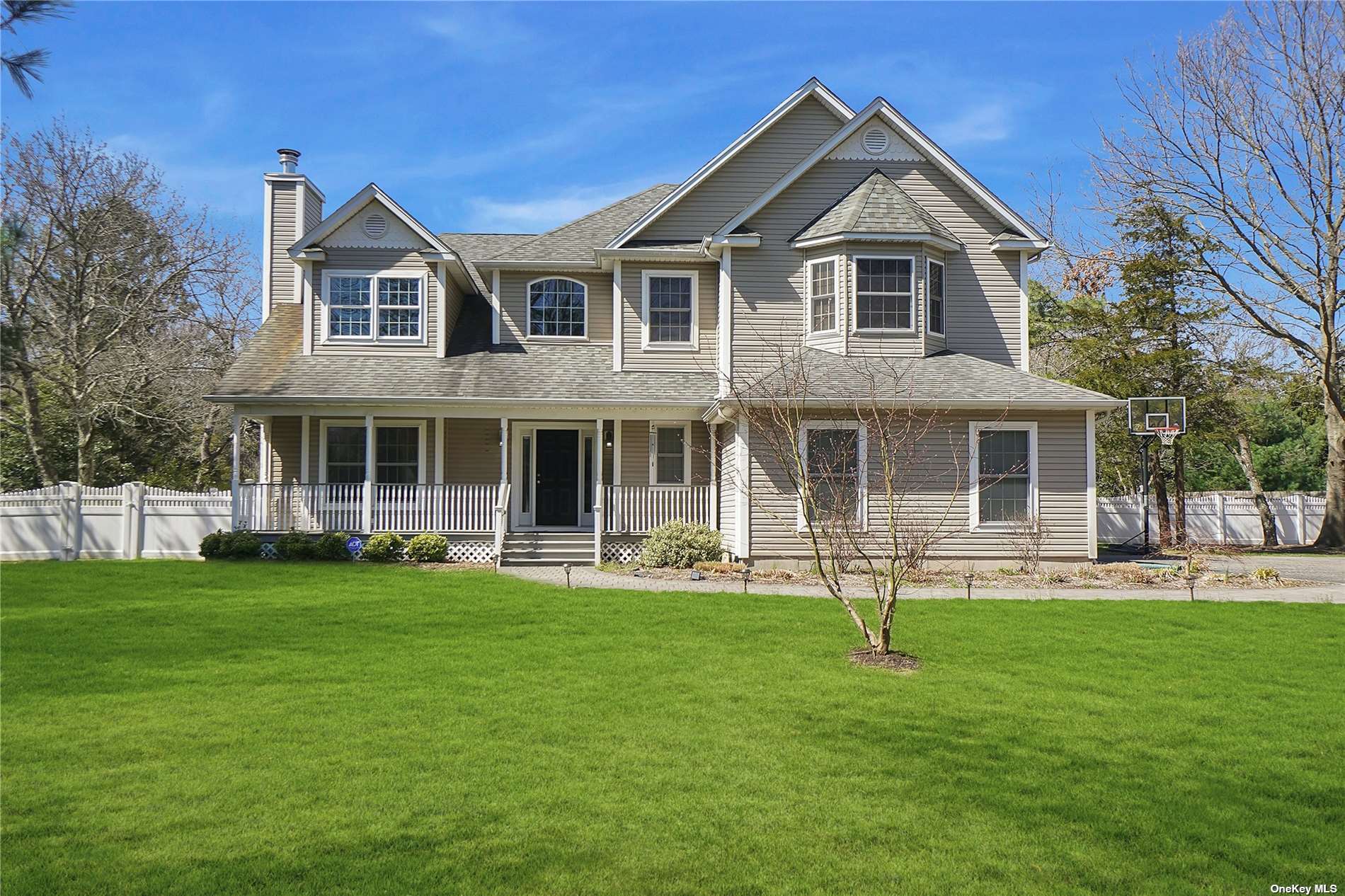 #1 photo, 116 Washington Avenue, सफ़ोक काउंटी Port Jefferson Station , NY 11776