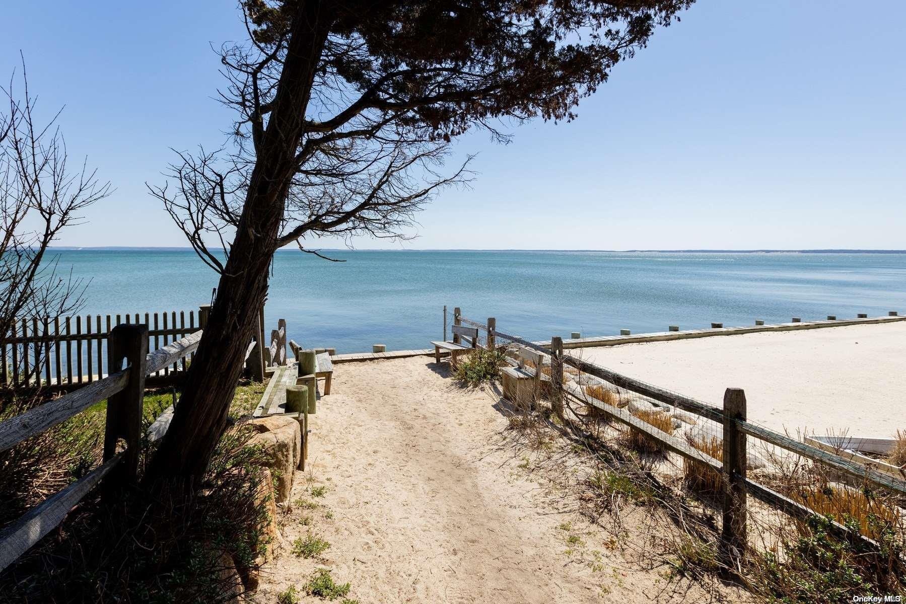 #14 photo, 400 Wells Road, サフォーク郡 Laurel , NY 11948