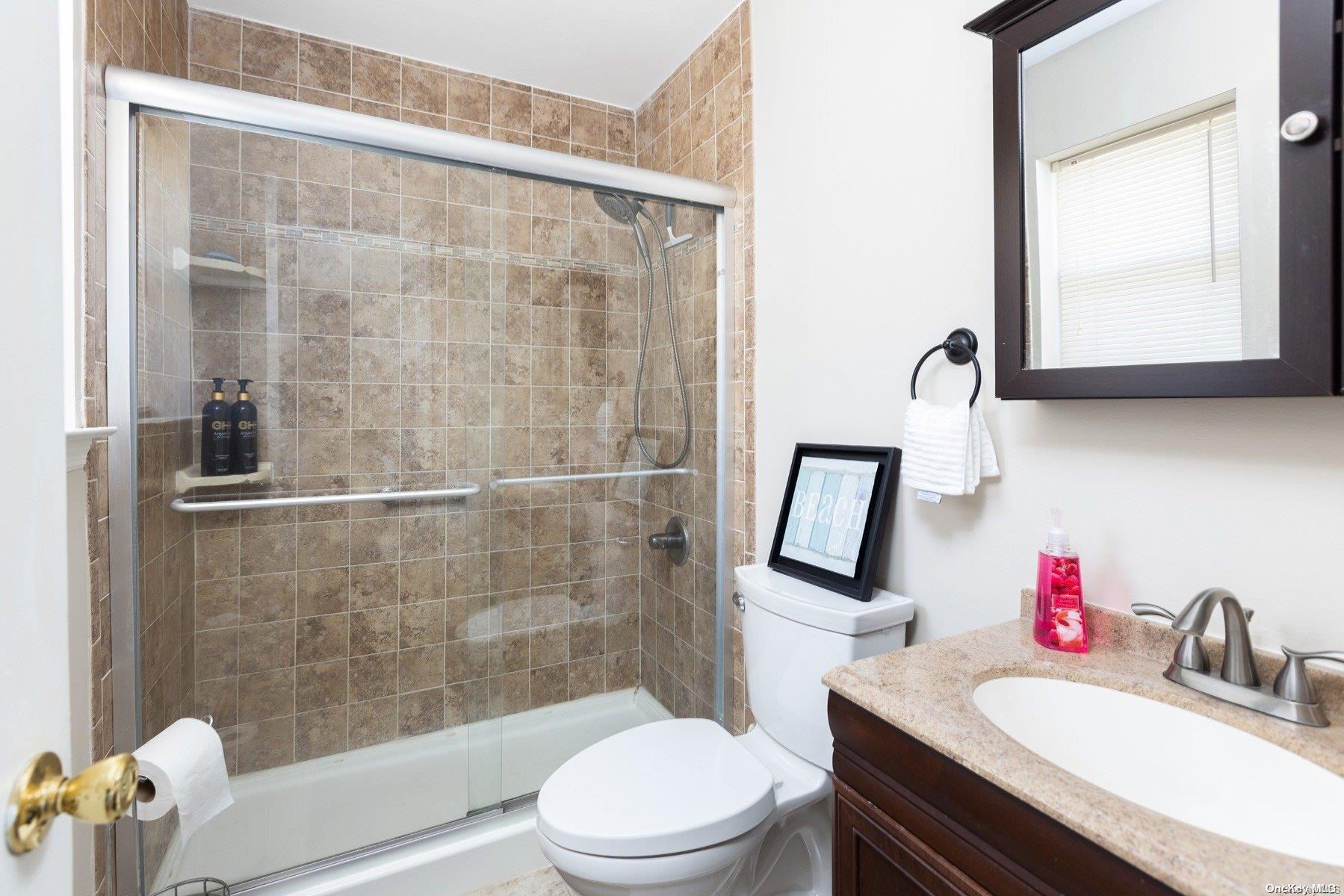 #8 photo, 400 Wells Road, サフォーク郡 Laurel , NY 11948