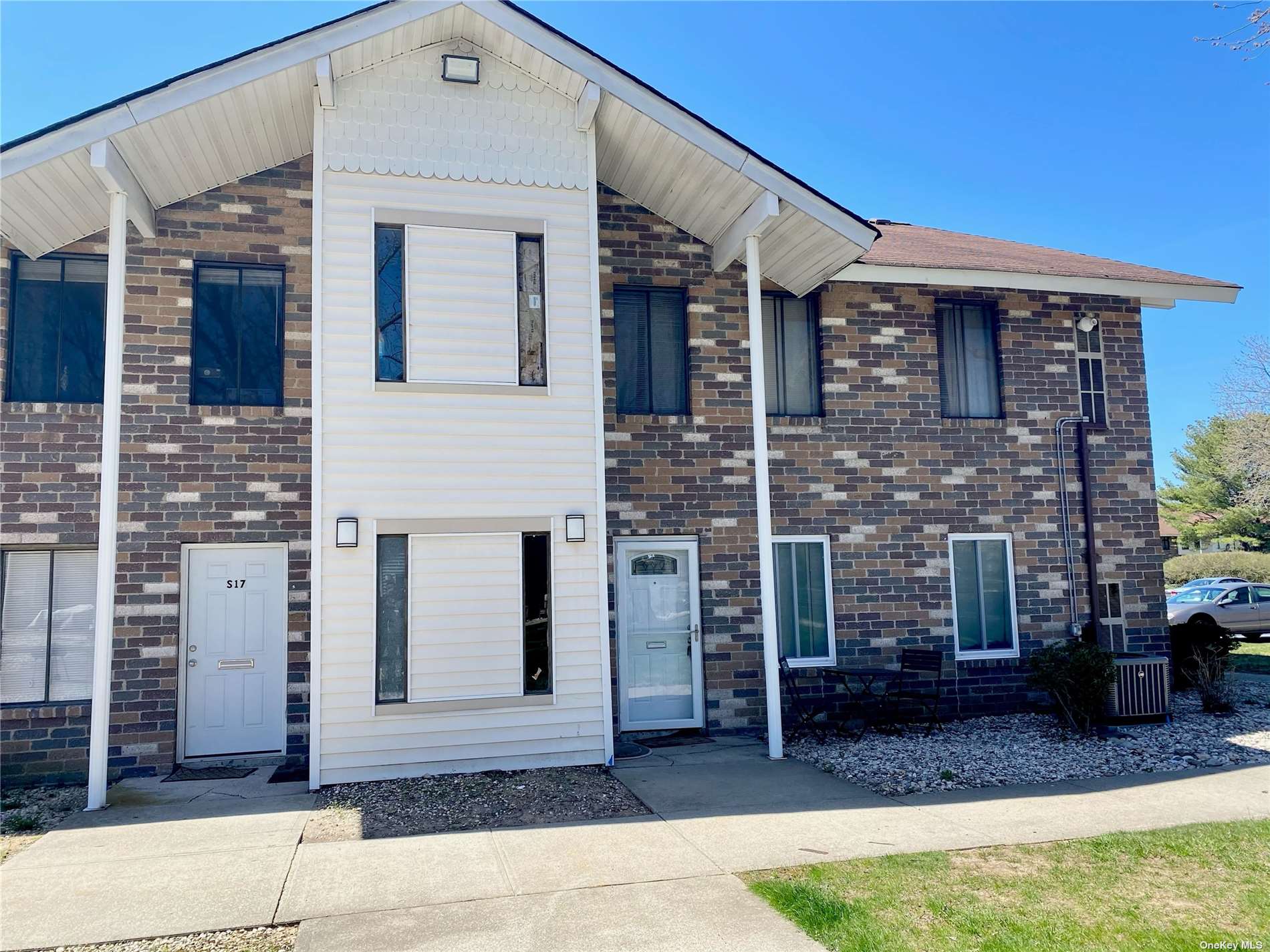 #1 photo, 15 Sierra, サフォーク郡 Coram , NY 11727