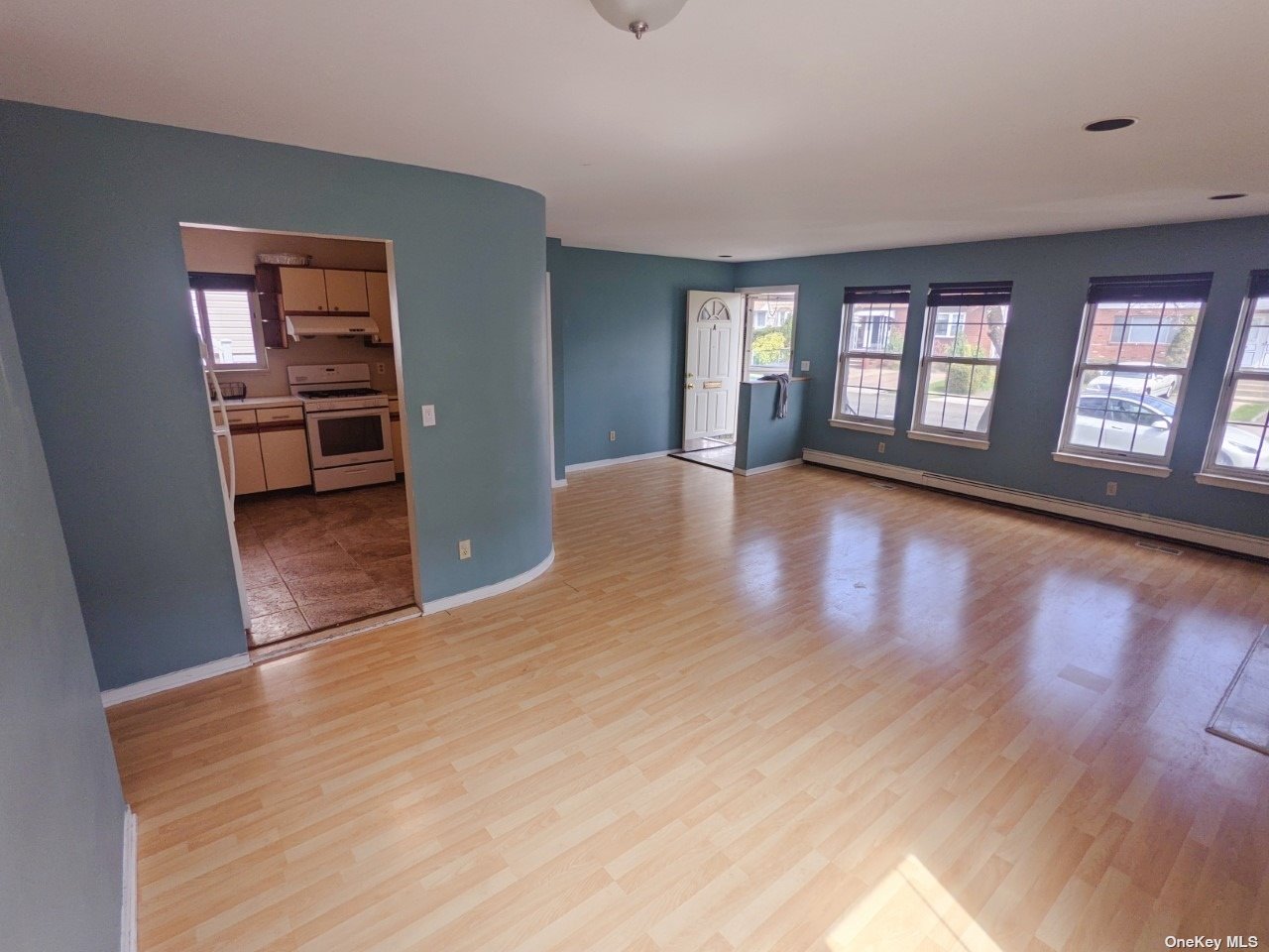 #1 photo, 21 Hickory Road, 长岛 华盛顿港 Port Washington , NY 11050