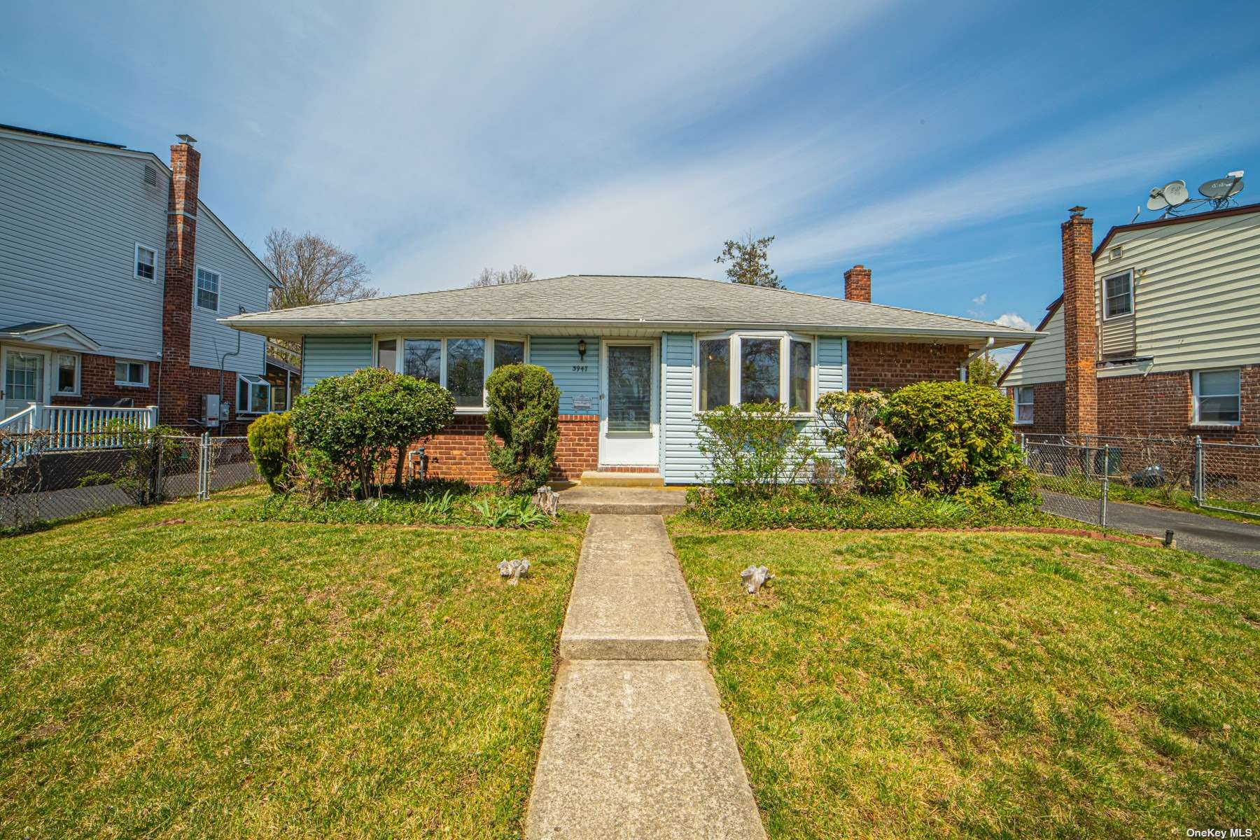#1 photo, 3947 Miller Place, ناسو Levittown , NY 11756
