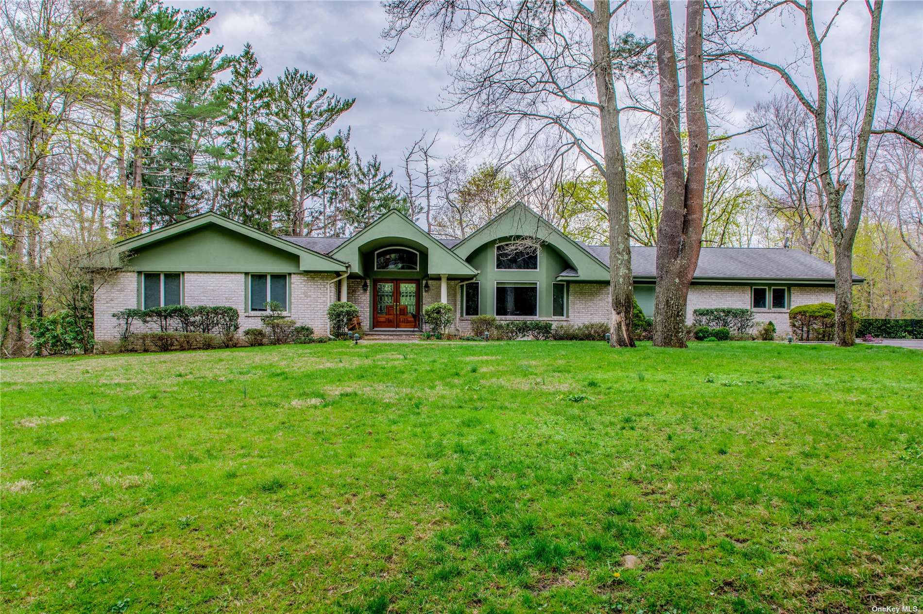 #1 photo, 15 Pheasant Hill Lane, Old Brookville , NY 11545