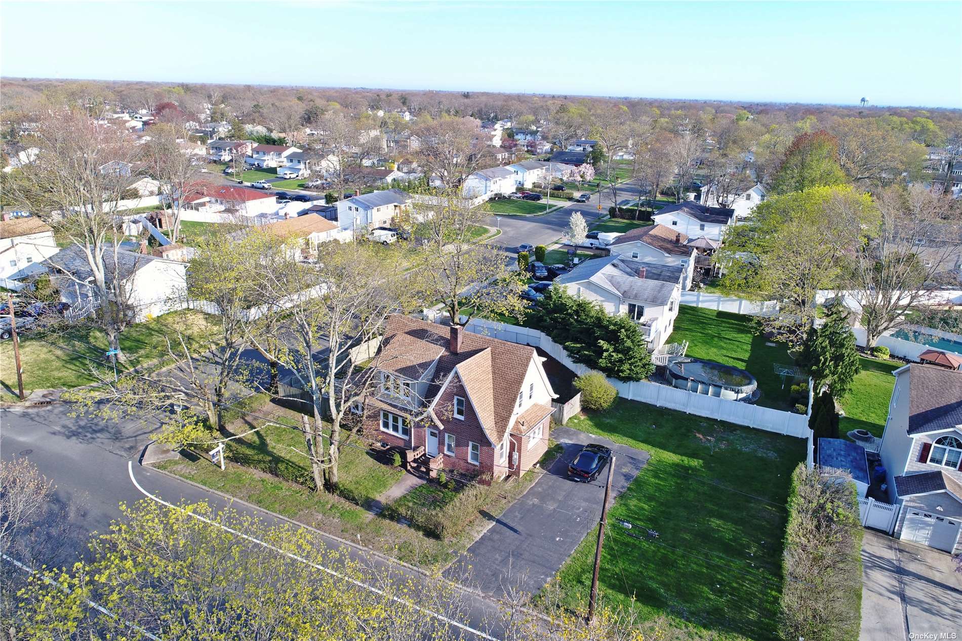 #1 photo, 974 Spur Drive, Bay Shore , NY 11706