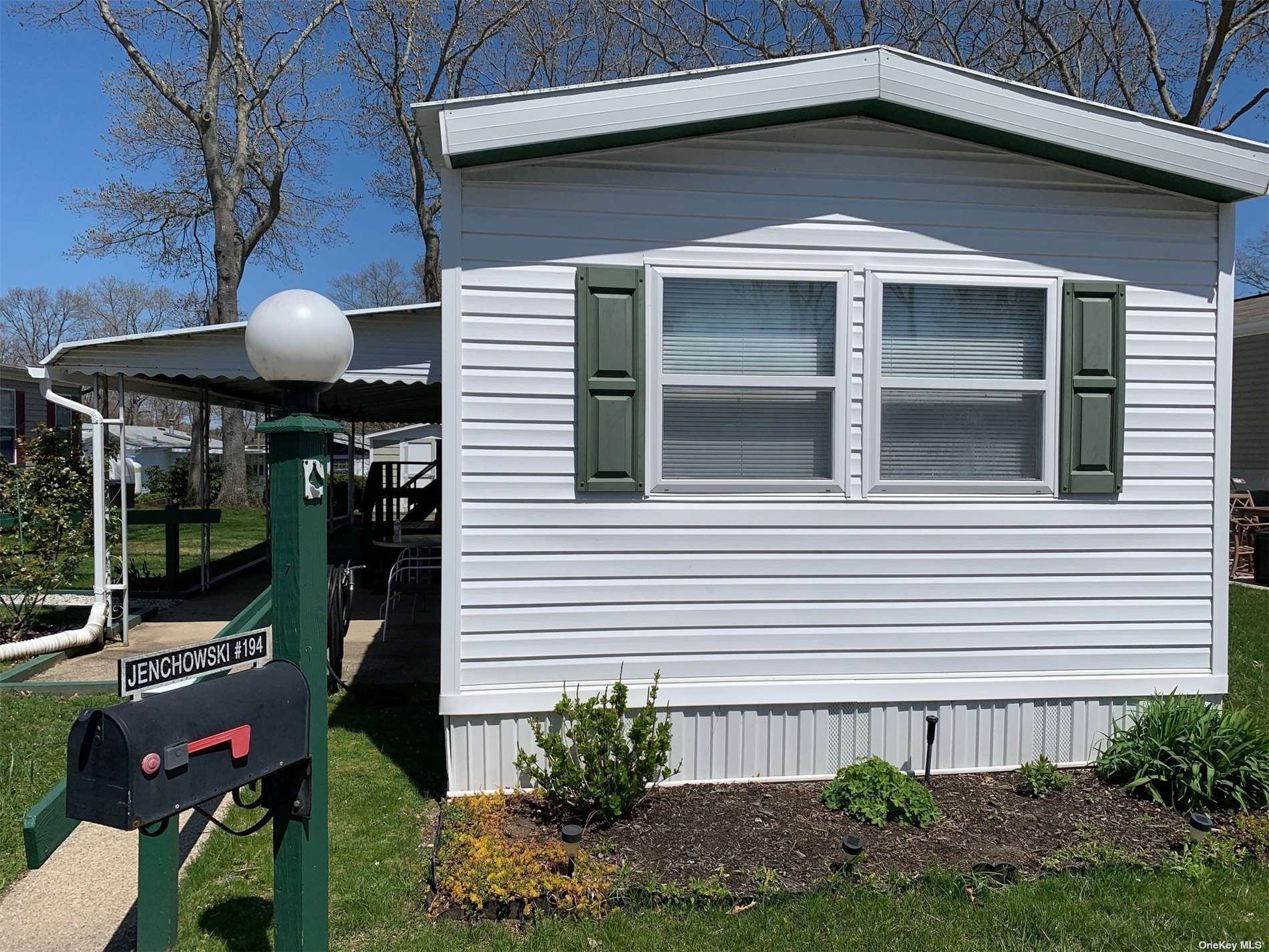 #1 photo, 1661-194 Old Country Road, Riverhead , NY 11901