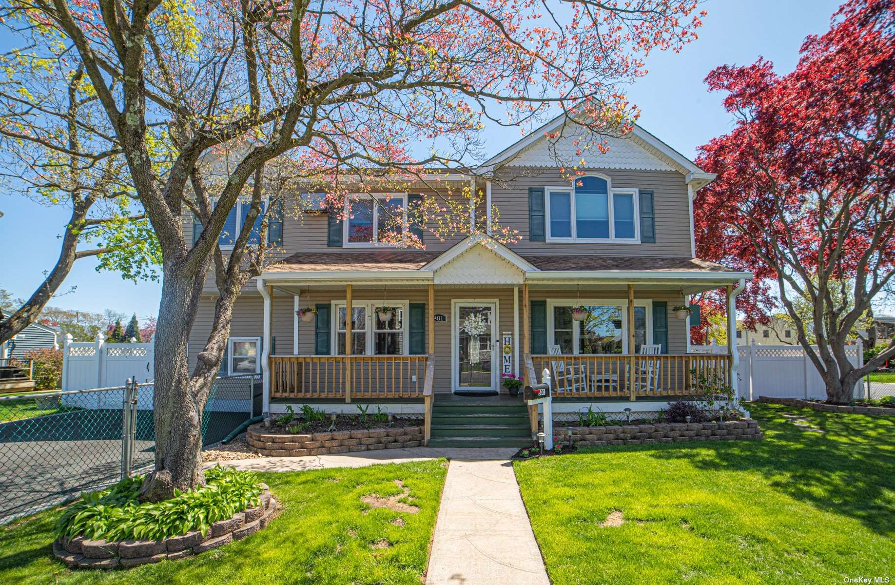 #1 photo, 801 12th Street, サフォーク郡 West Babylon , NY 11704