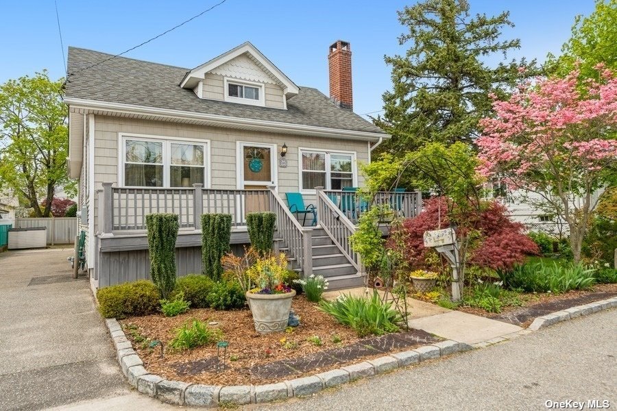 #1 photo, 20 15th Street, Bayville , NY 11709