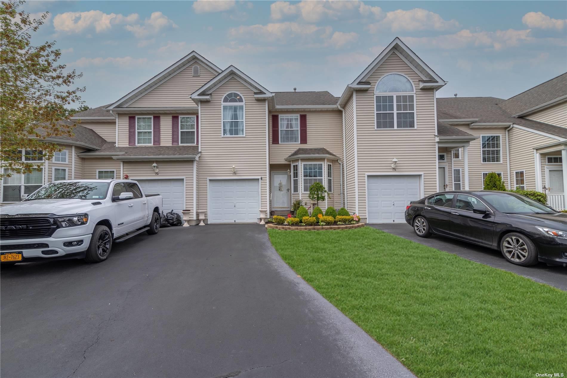 #1 photo, 175 Kettles Lane, Medford , NY 11763