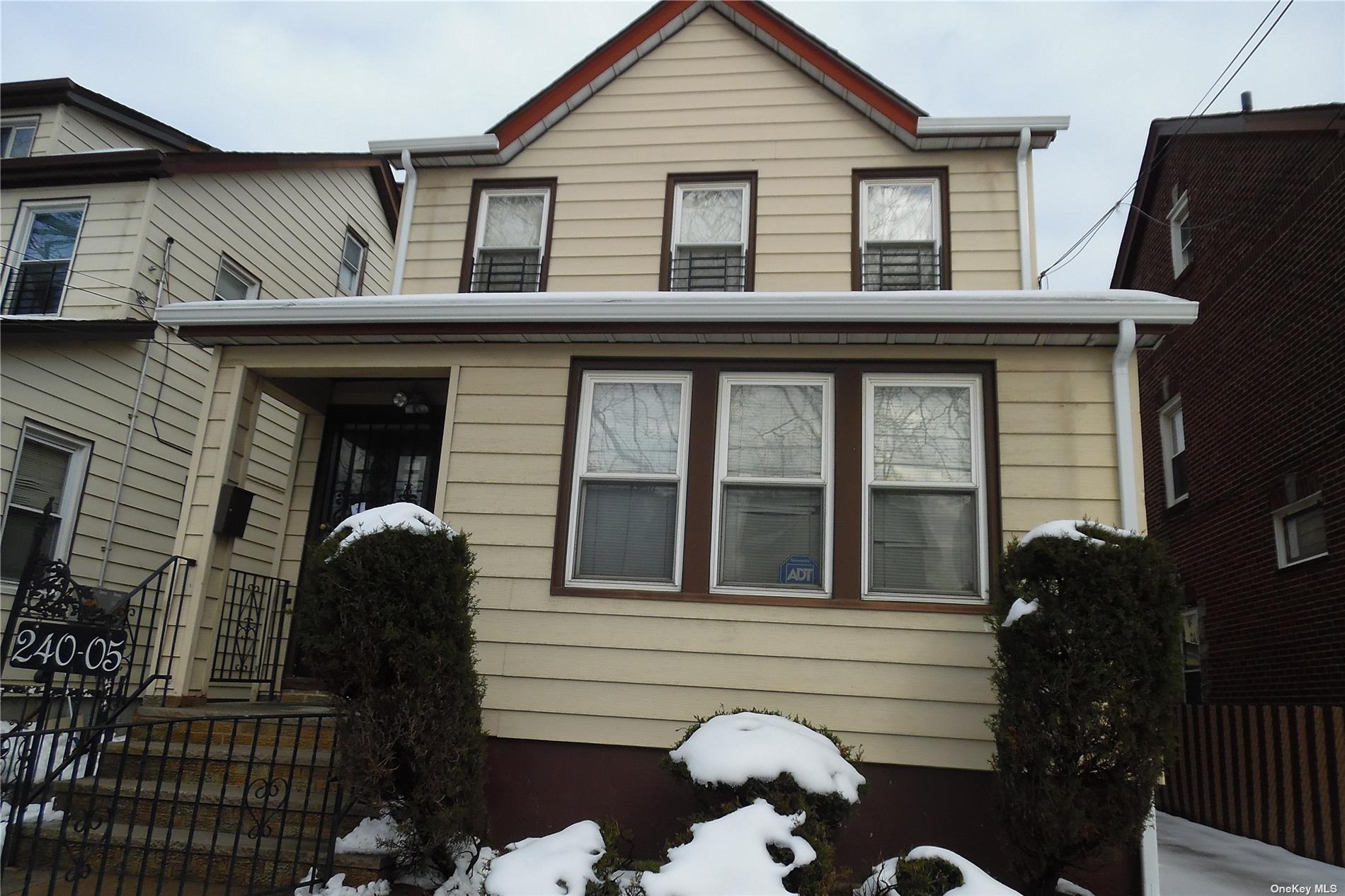 #1 photo, 240-05 144 Avenue Avenue, Rosedale , NY 11422