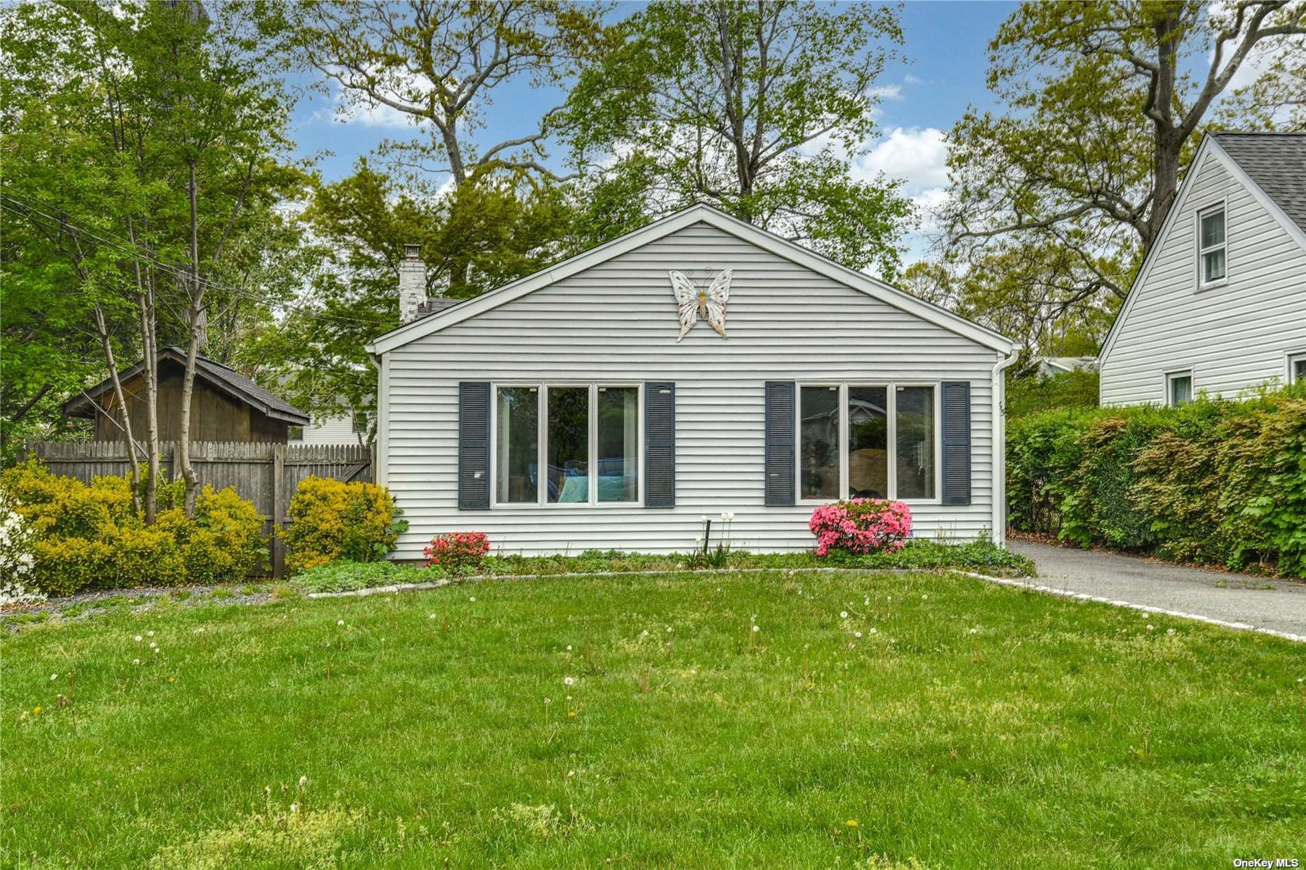 #1 photo, 65 E 20th Street, サフォーク郡 Huntington Station , NY 11746