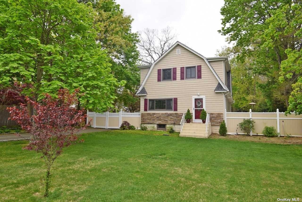 #1 photo, 284 Rosevale Avenue, Ronkonkoma , NY 11779