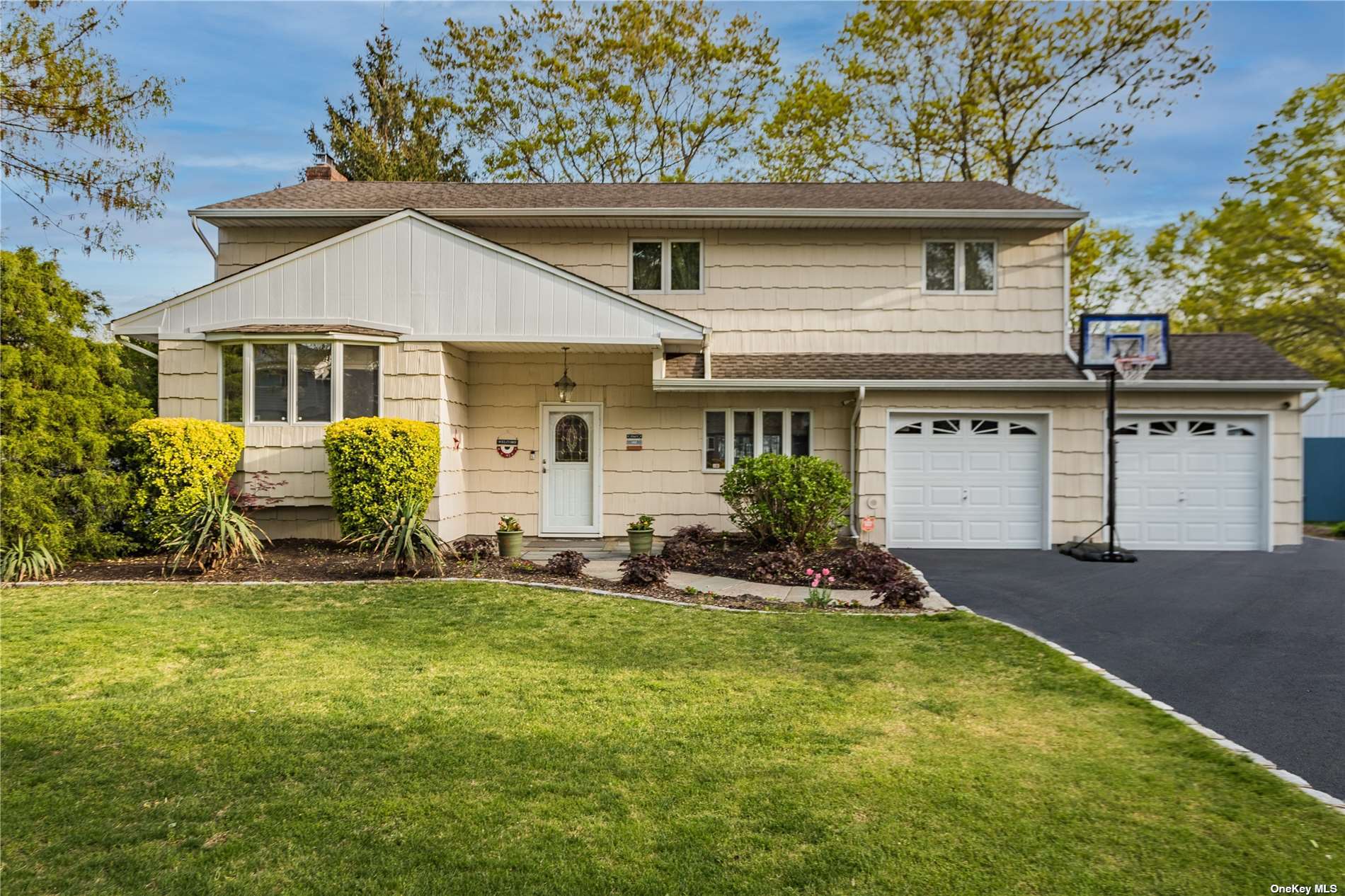 #1 photo, 79 Morewood Drive, サフォーク郡 Smithtown , NY 11787