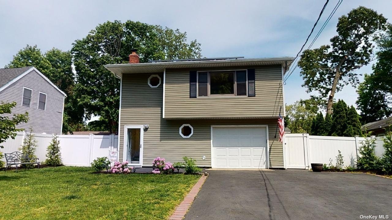 #1 photo, 91 Craft Road, Centereach , NY 11720