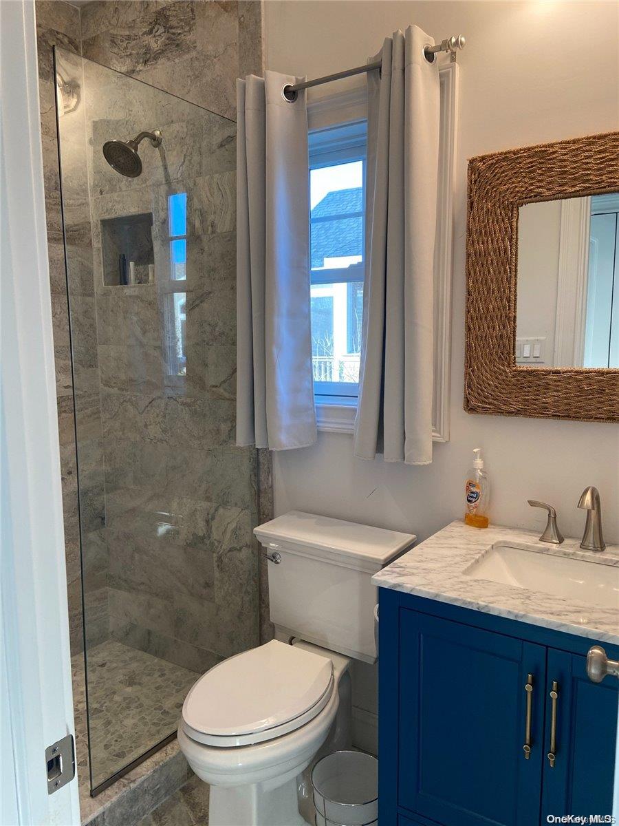 #16 photo, 343 Dehnhoff, Ocean Beach , NY 11770