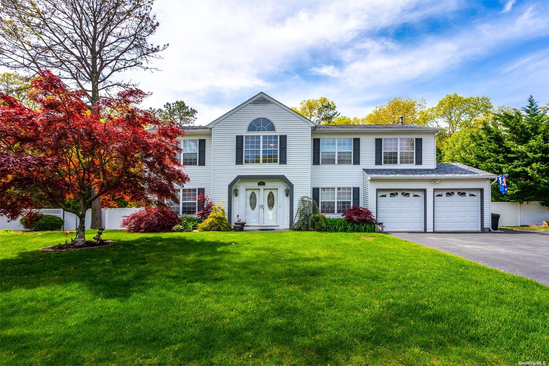 #1 photo, 44 Evelyn Court, サフォーク郡 Manorville , NY 11949