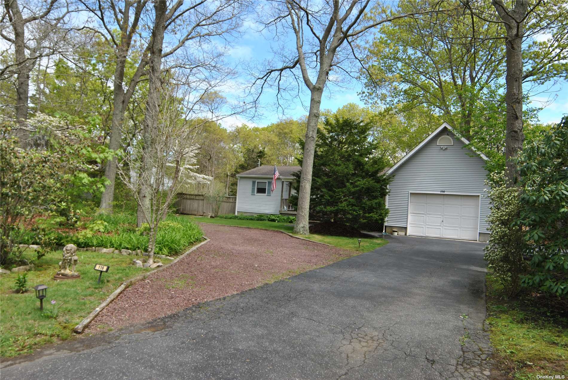 #1 photo, 116 Timber Drive, سوفولك Calverton , NY 11933