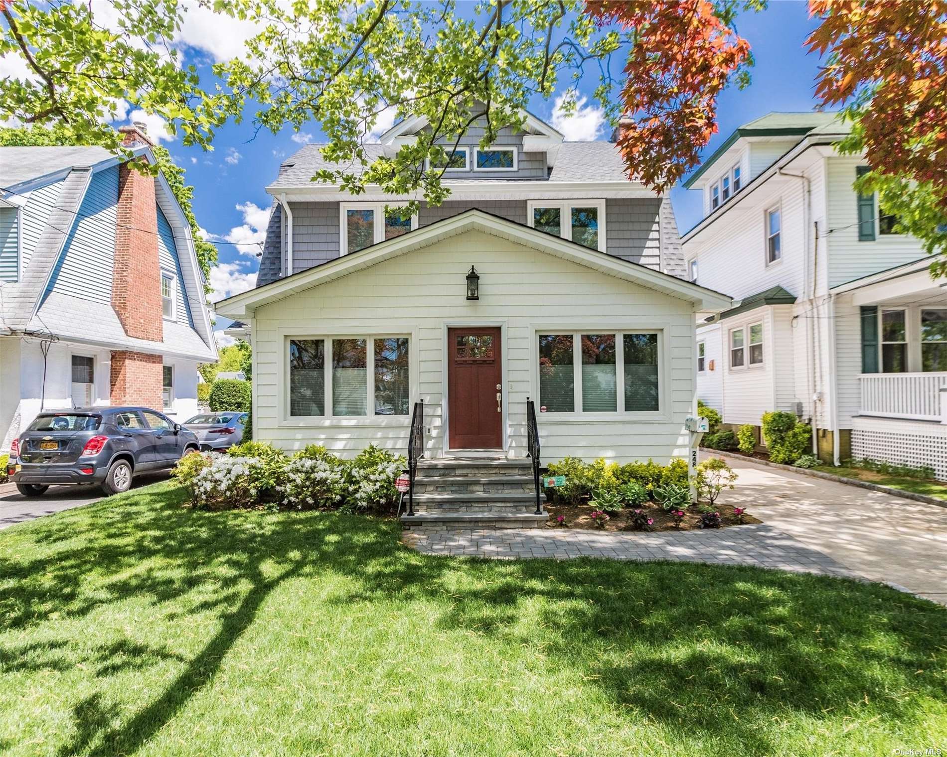 #1 photo, 248 Earle Avenue, 长岛 Lynbrook , NY 11563