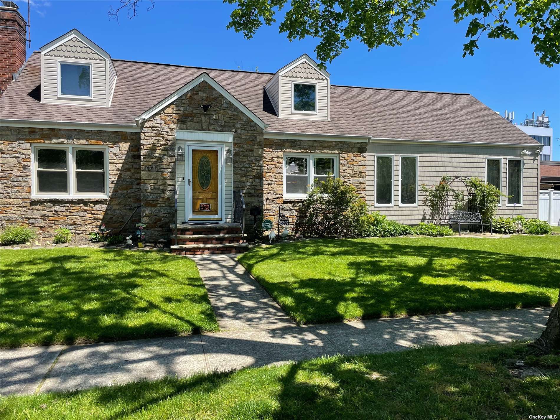 #1 photo, 2397 Centre Avenue, ナッソー郡 Bellmore , NY 11710