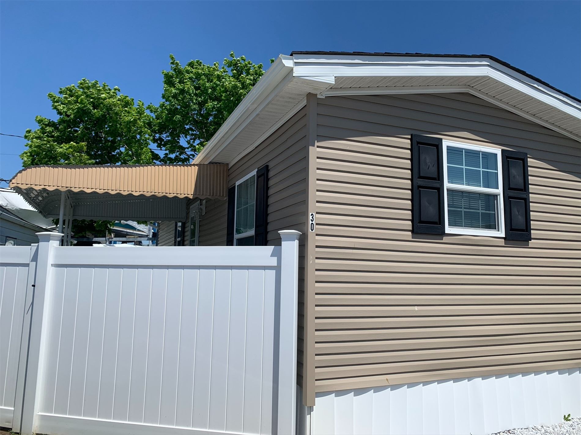 #1 photo, 150 Main Street, سوفولك Islip , NY 11751