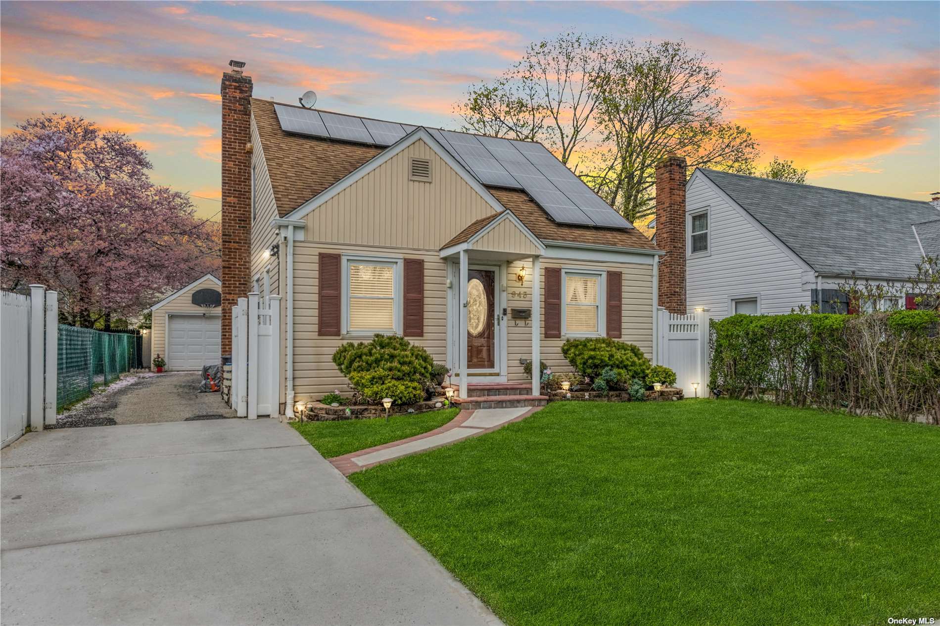 #1 photo, 943 Alhambra Road, North Baldwin , NY 11510