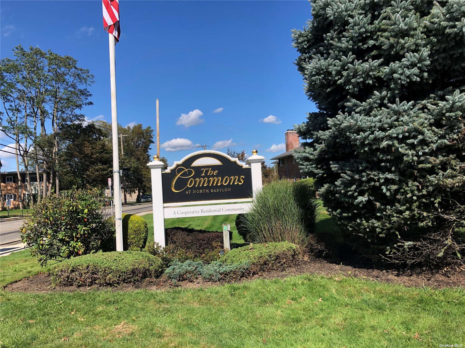 #1 photo, 192 Edmunton, 롱 아일랜드 North Babylon , NY 11703