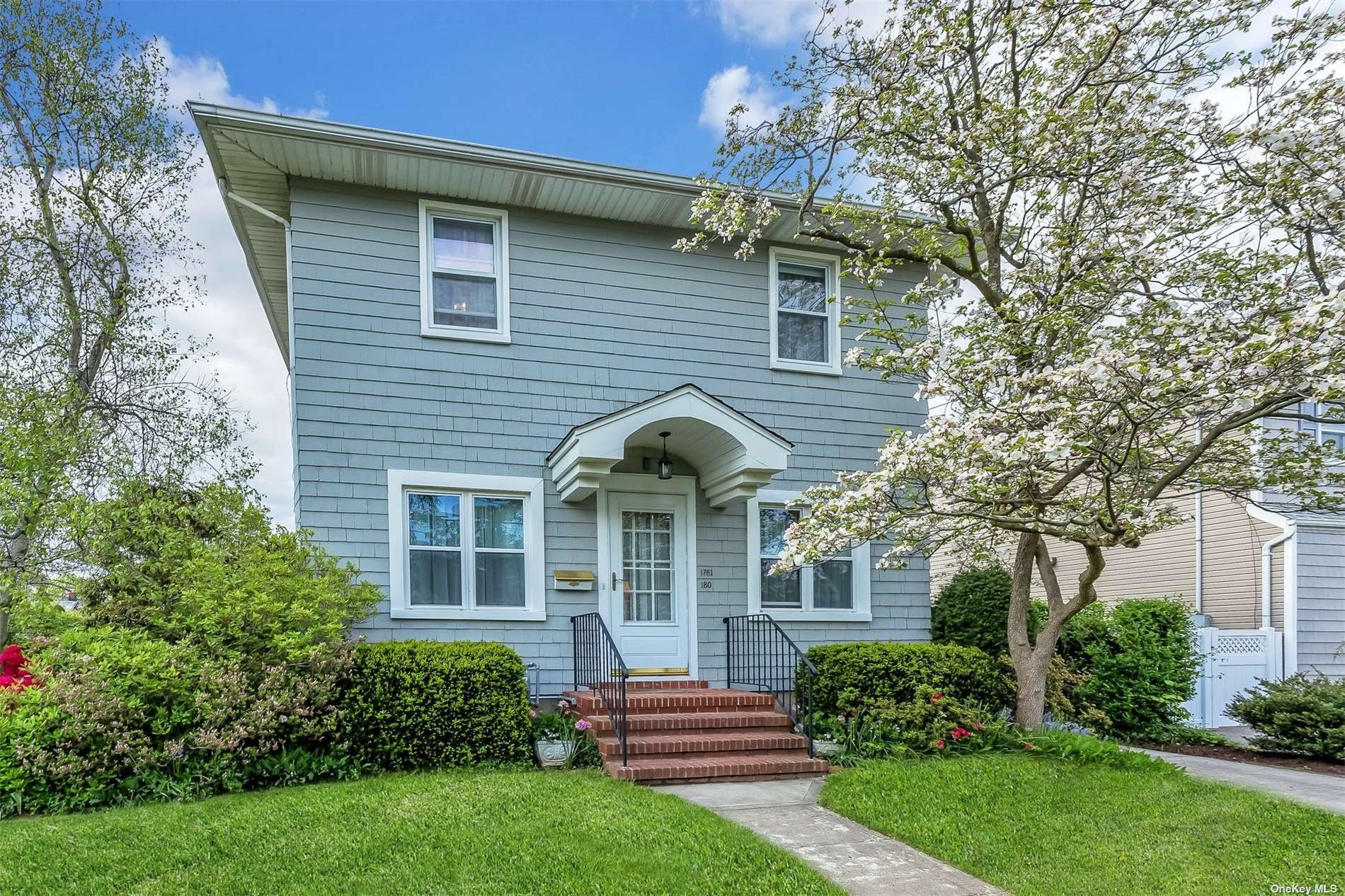 #1 photo, 180 Commonwealth Avenue, ナッソー郡 Merrick , NY 11566