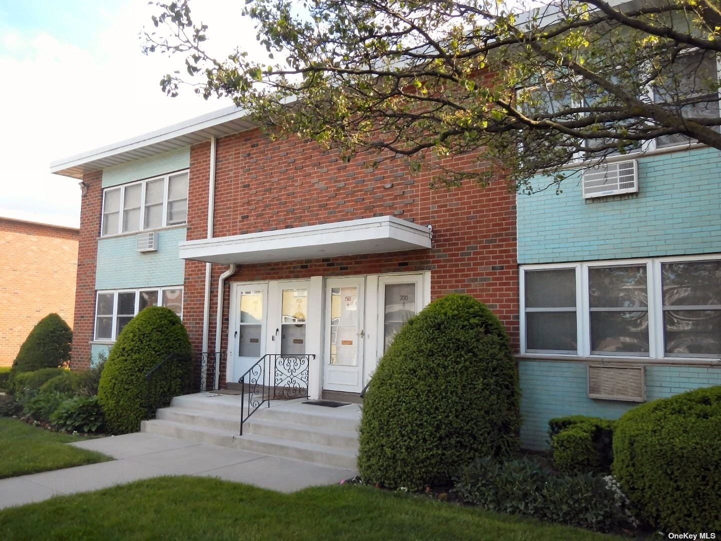 #1 photo, 198 Farber Drive, West Babylon , NY 11704