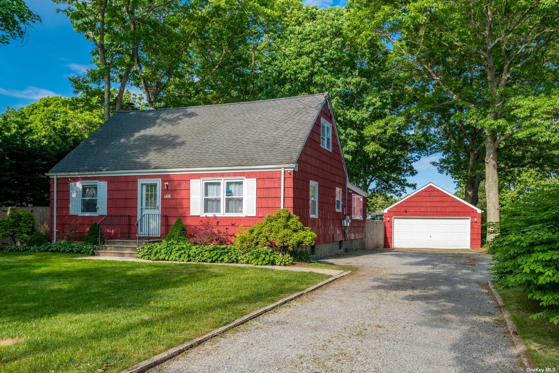 #1 photo, 148 Kings Park Road, سوفولك Commack , NY 11725