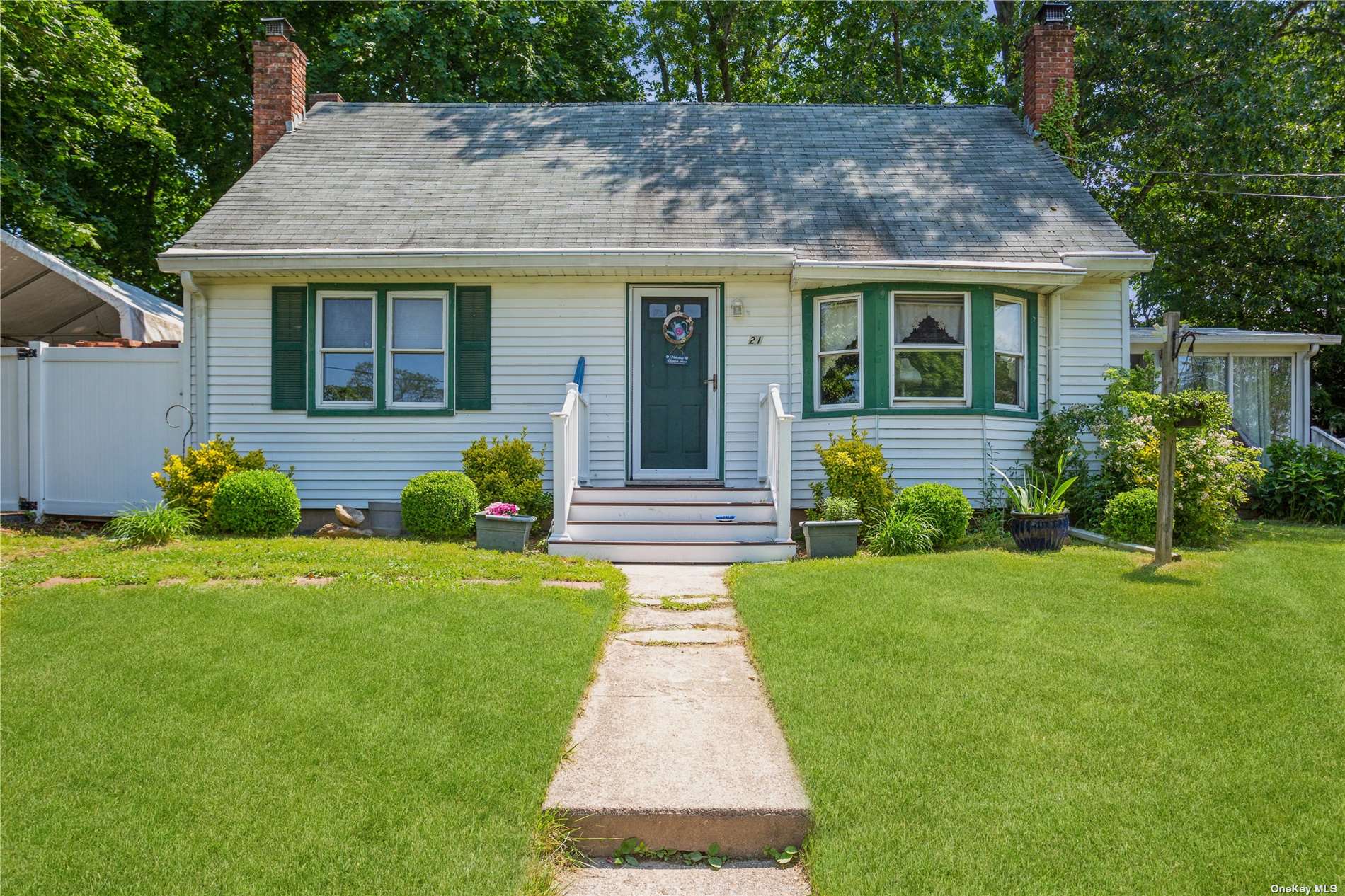 #1 photo, 21 Cedar Avenue, Sound Beach , NY 11789