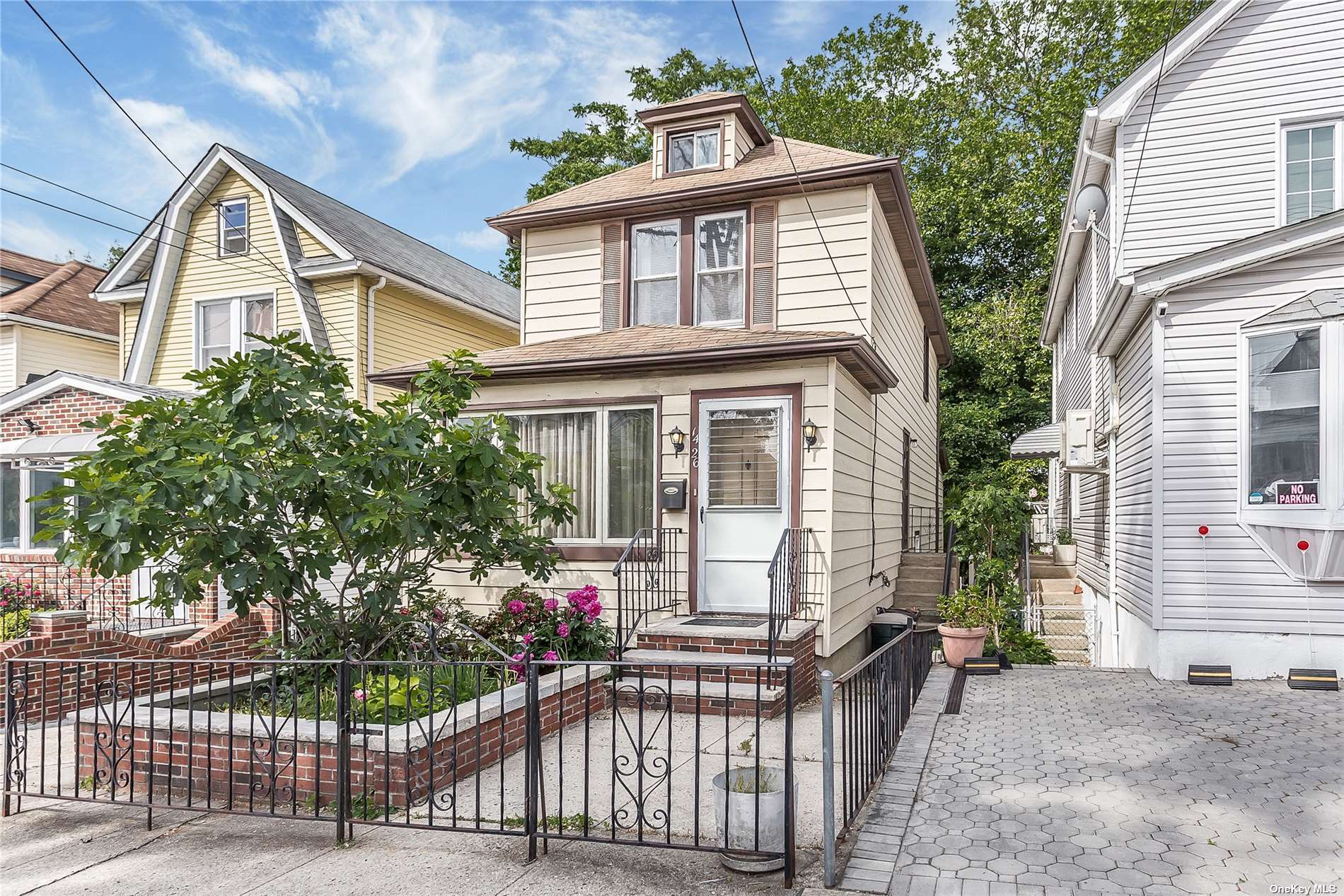 #1 photo, 14-26 144th Place, クイーンズ区 Whitestone , NY 11357