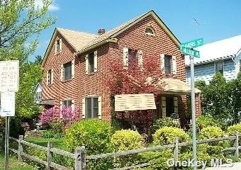 #1 photo, 131 Hillside Avenue, Нассау ‖ Manhasset , NY 11030