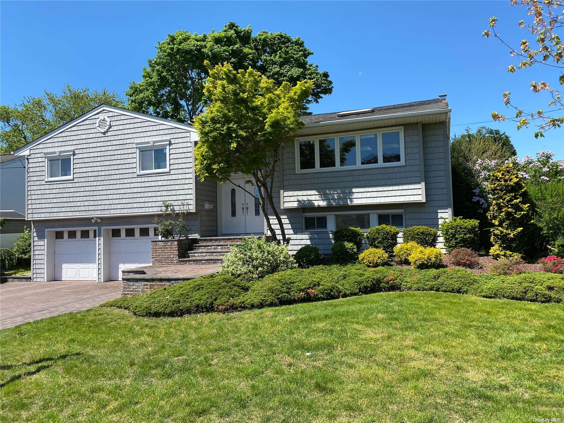 #1 photo, 239 Bayview Avenue, Massapequa , NY 11758