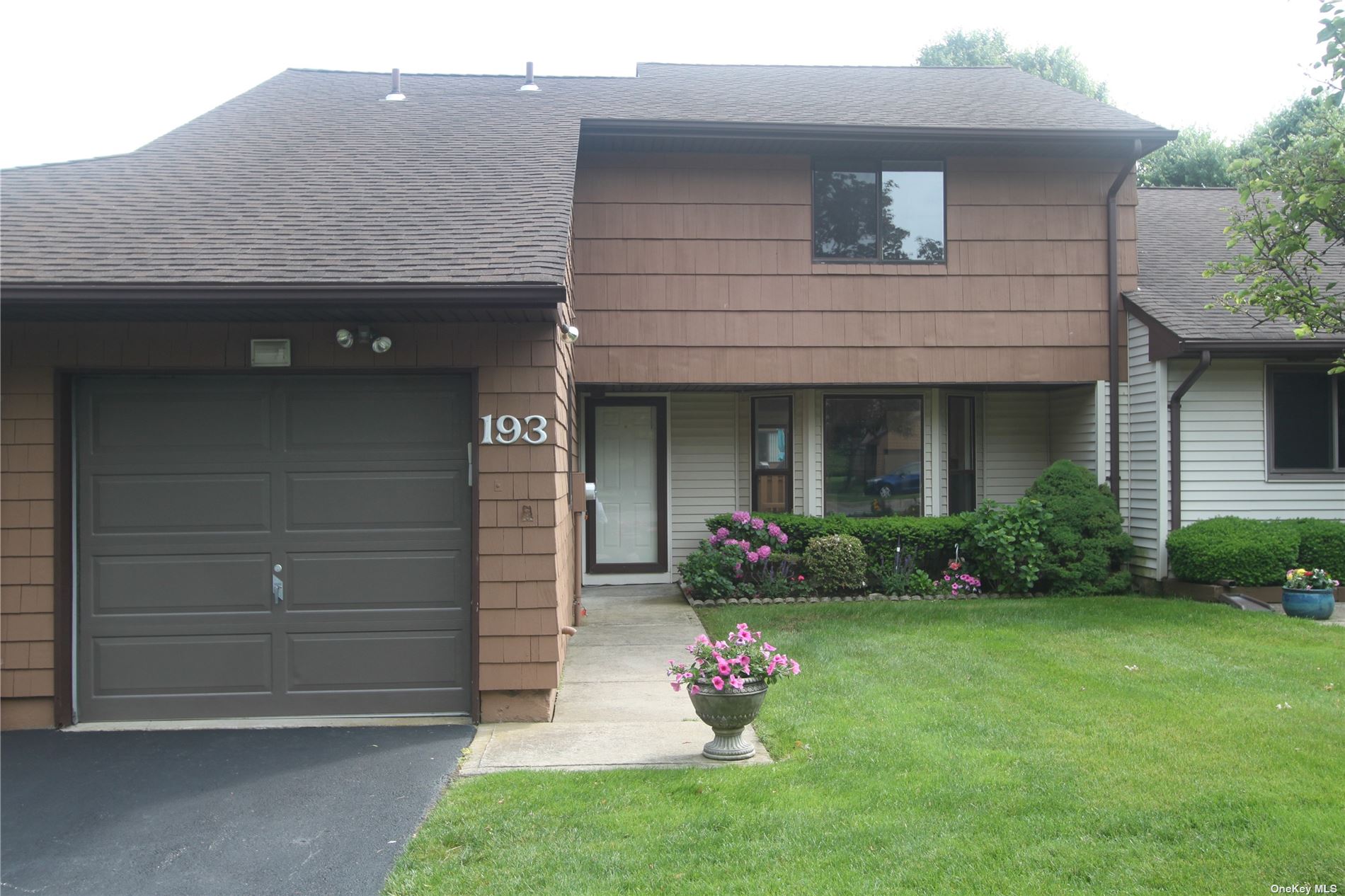#1 photo, 193 Scarlett Drive, Commack , NY 11725