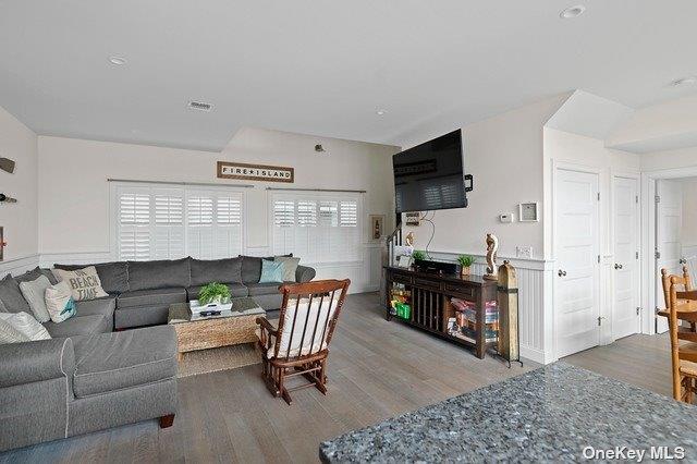 #18 photo, 674 Ocean Breeze, Ocean Beach , NY 11770