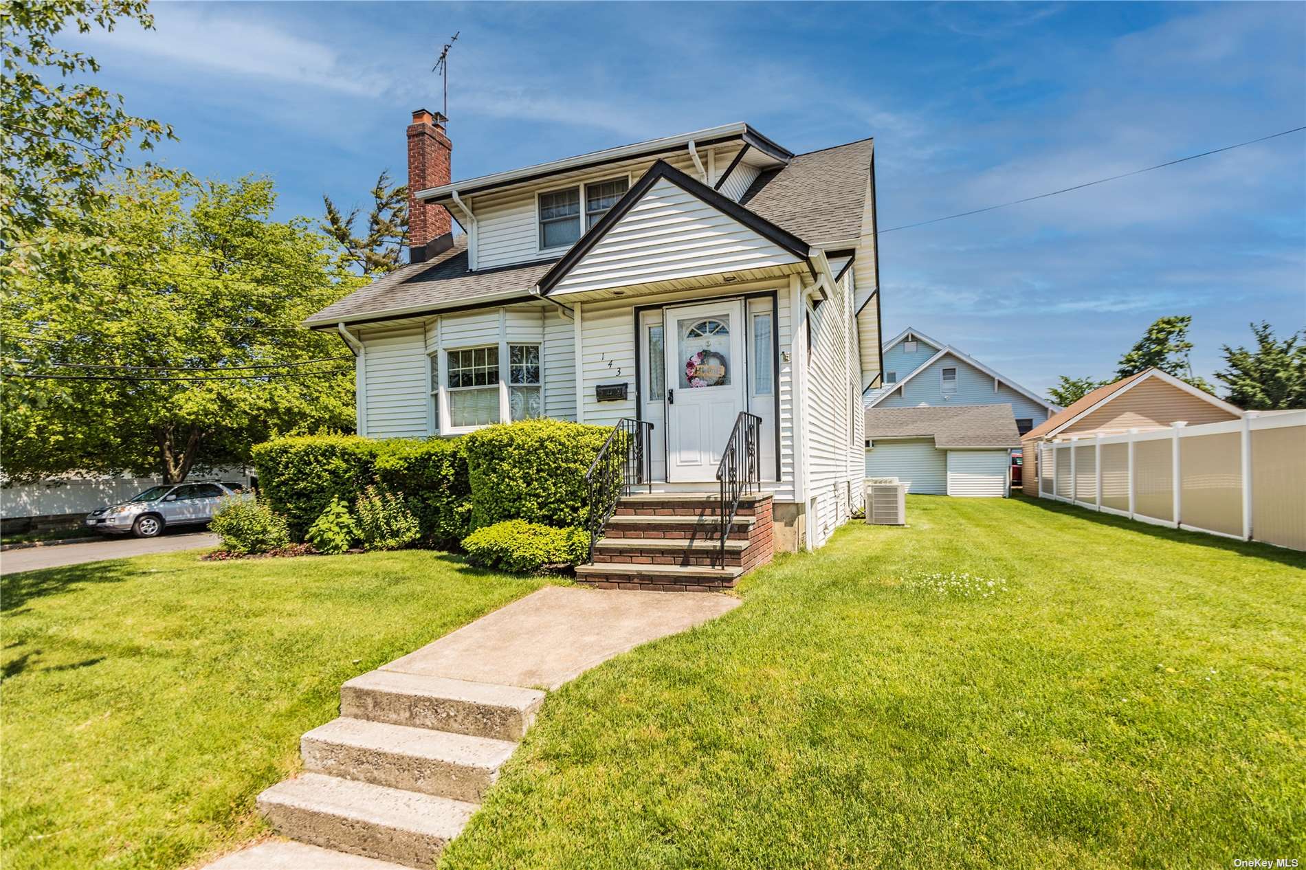 #1 photo, 143 Rutland Avenue, Rockville Centre , NY 11570