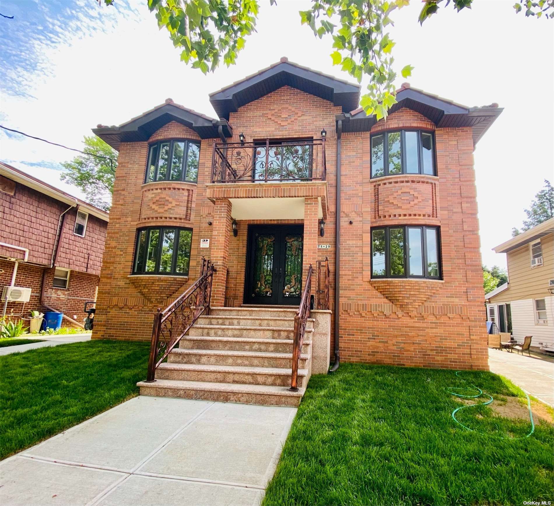 #1 photo, 71-29 165th Street, Fresh Meadows , NY 11365