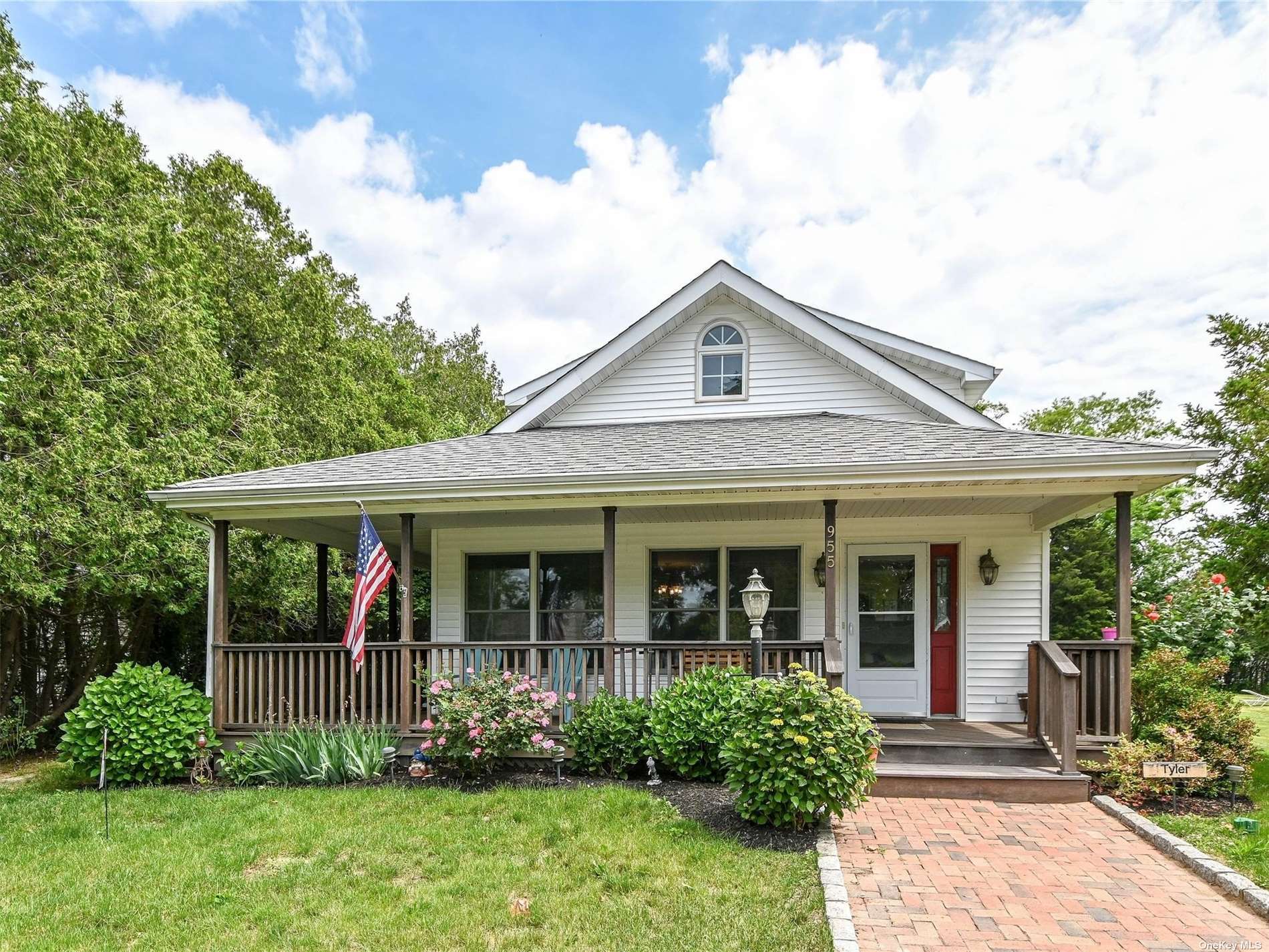 #1 photo, 955 Pequash Avenue, سوفولك Cutchogue , NY 11935