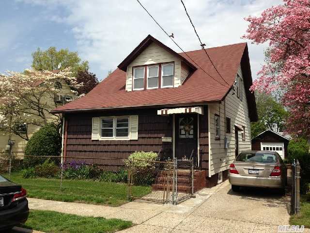 #1 photo, 956 Washington Street, ナッソー郡 Franklin Square , NY 11010