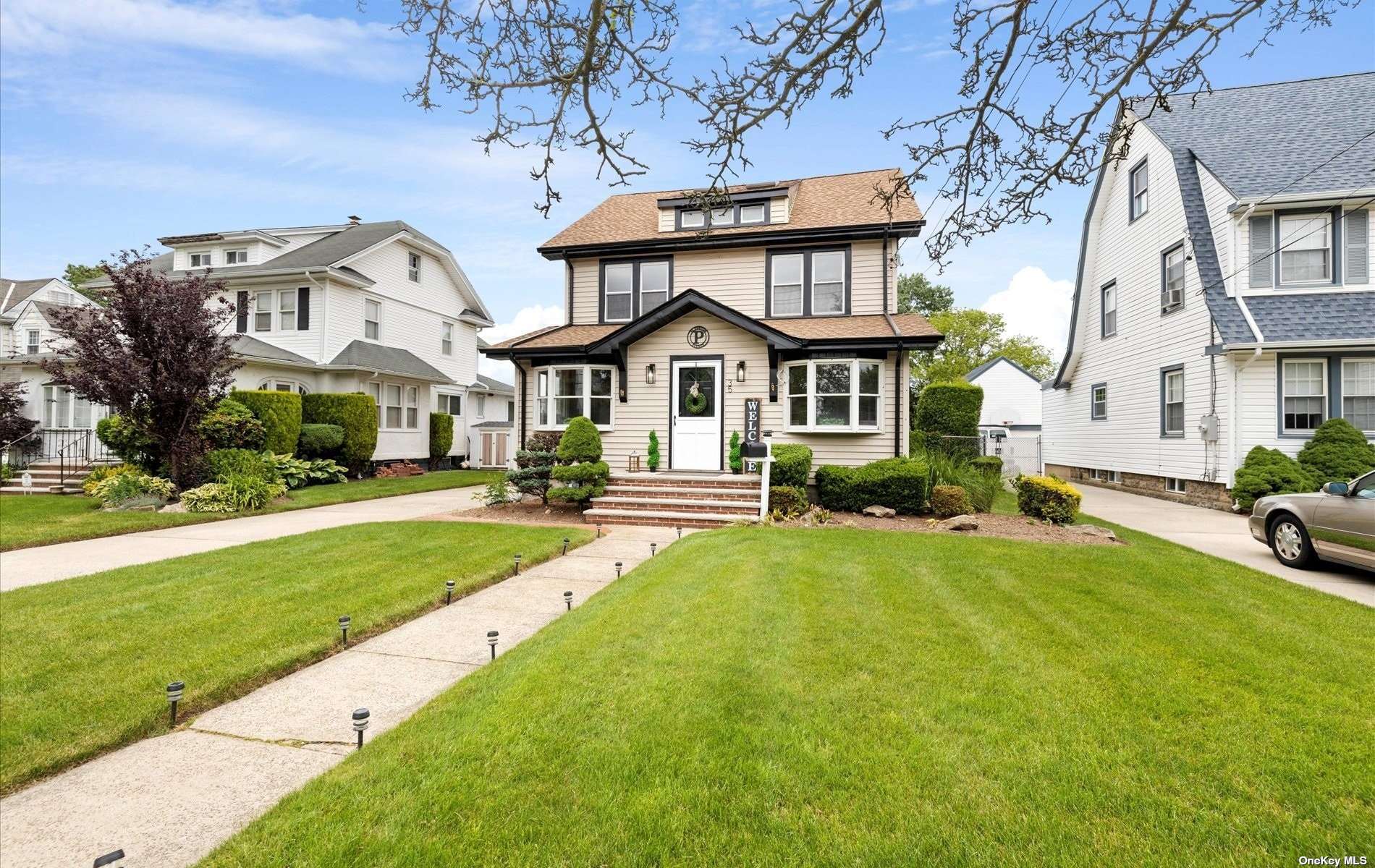 #1 photo, 35 Denton Avenue, Нассау ‖ East Rockaway , NY 11518