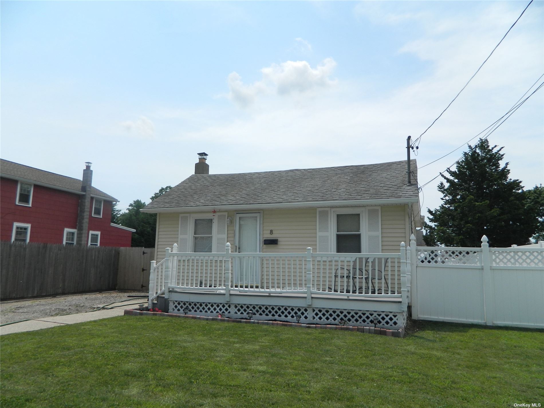 #1 photo, 8 Dunkirk Street, 东长岛 鹿园 Deer Park , NY 11729